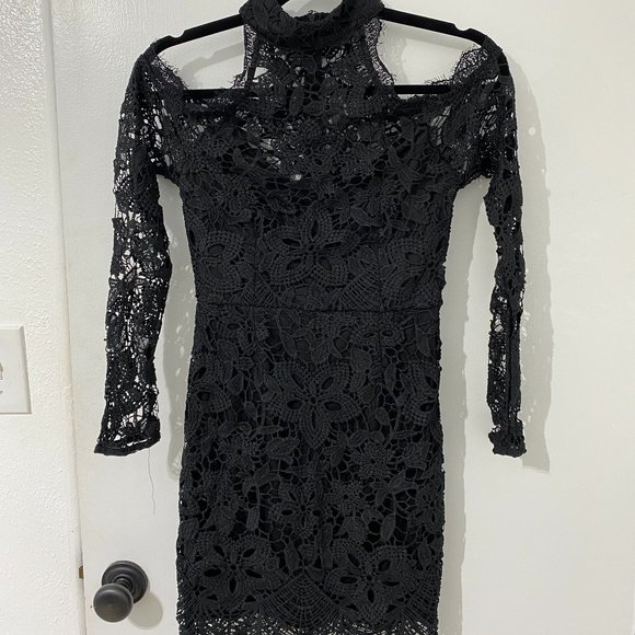 Black Cold Shoulder Lace Bodycon Dress - Picture 1 of 7